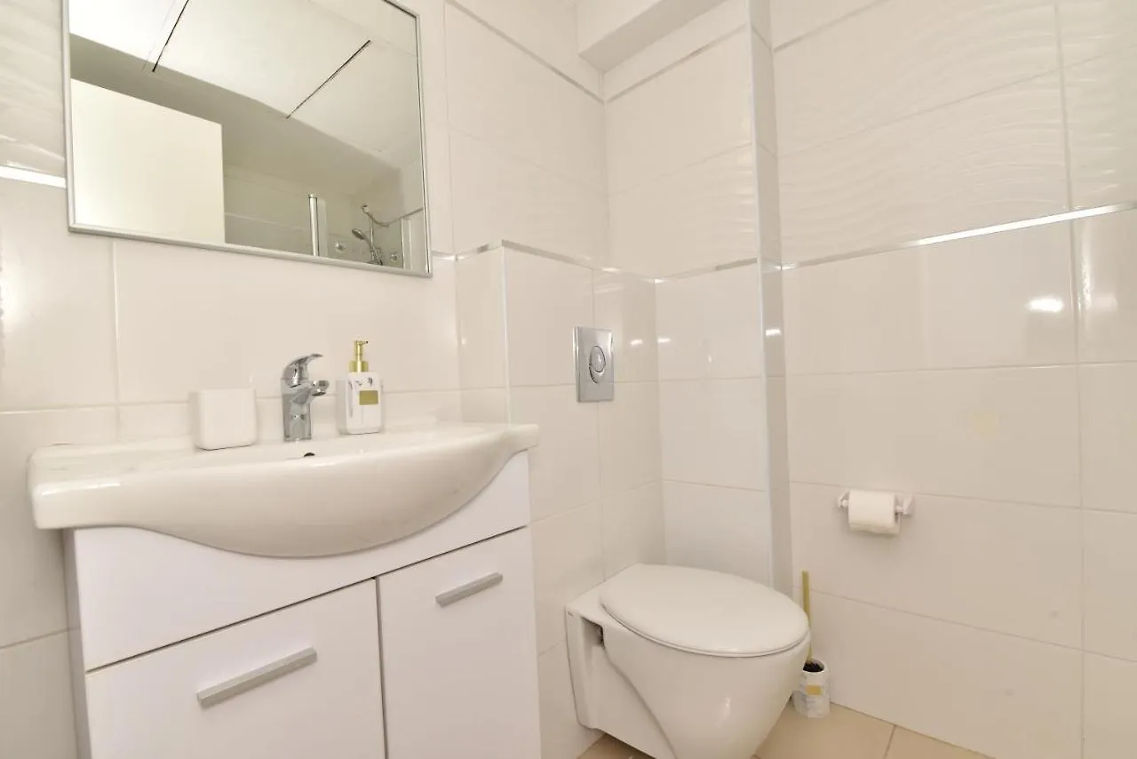 Apartamento דירת גן דלוקס Eilat